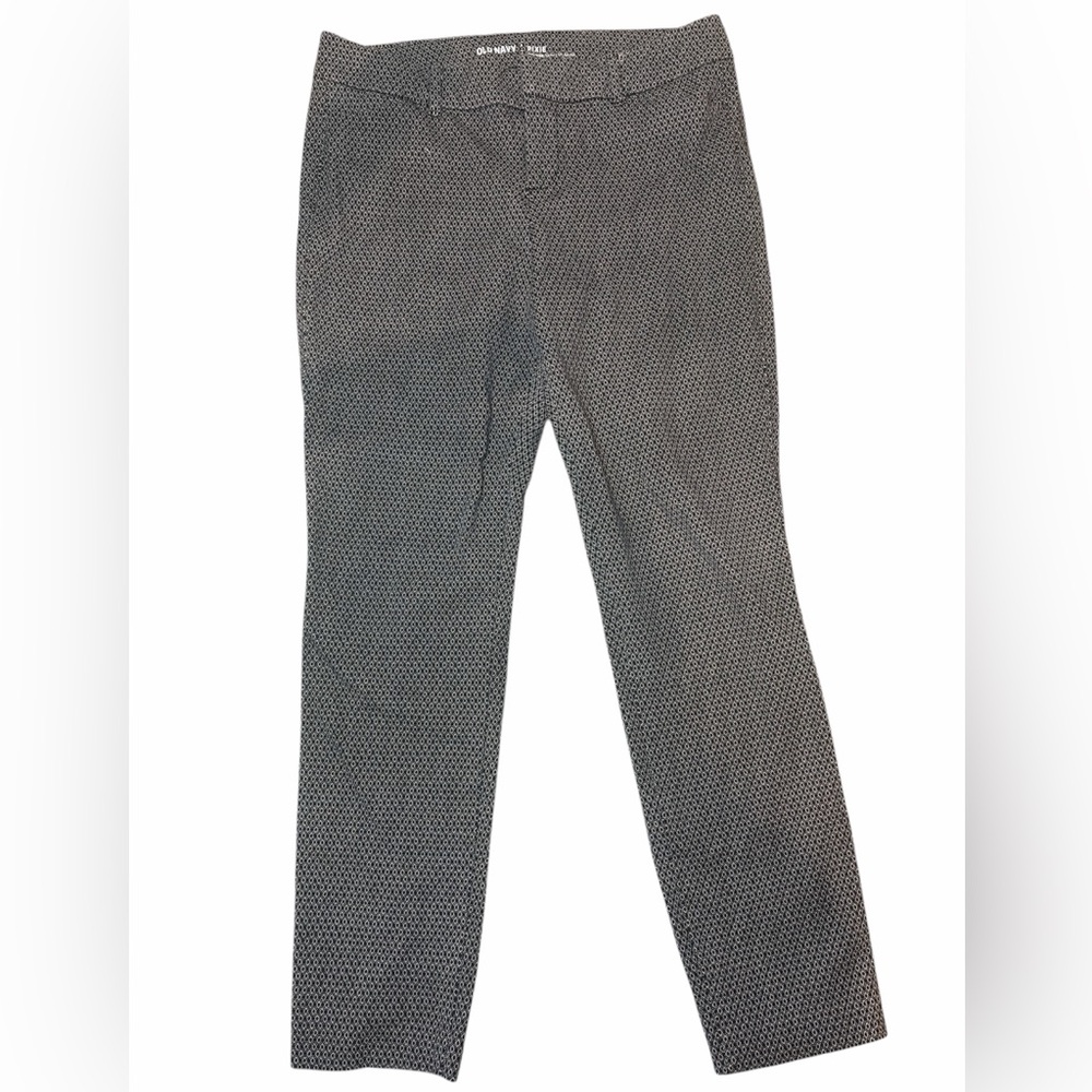 OLD NAVY PIXIE Mid-Rise Black and White Patterned Pants 6